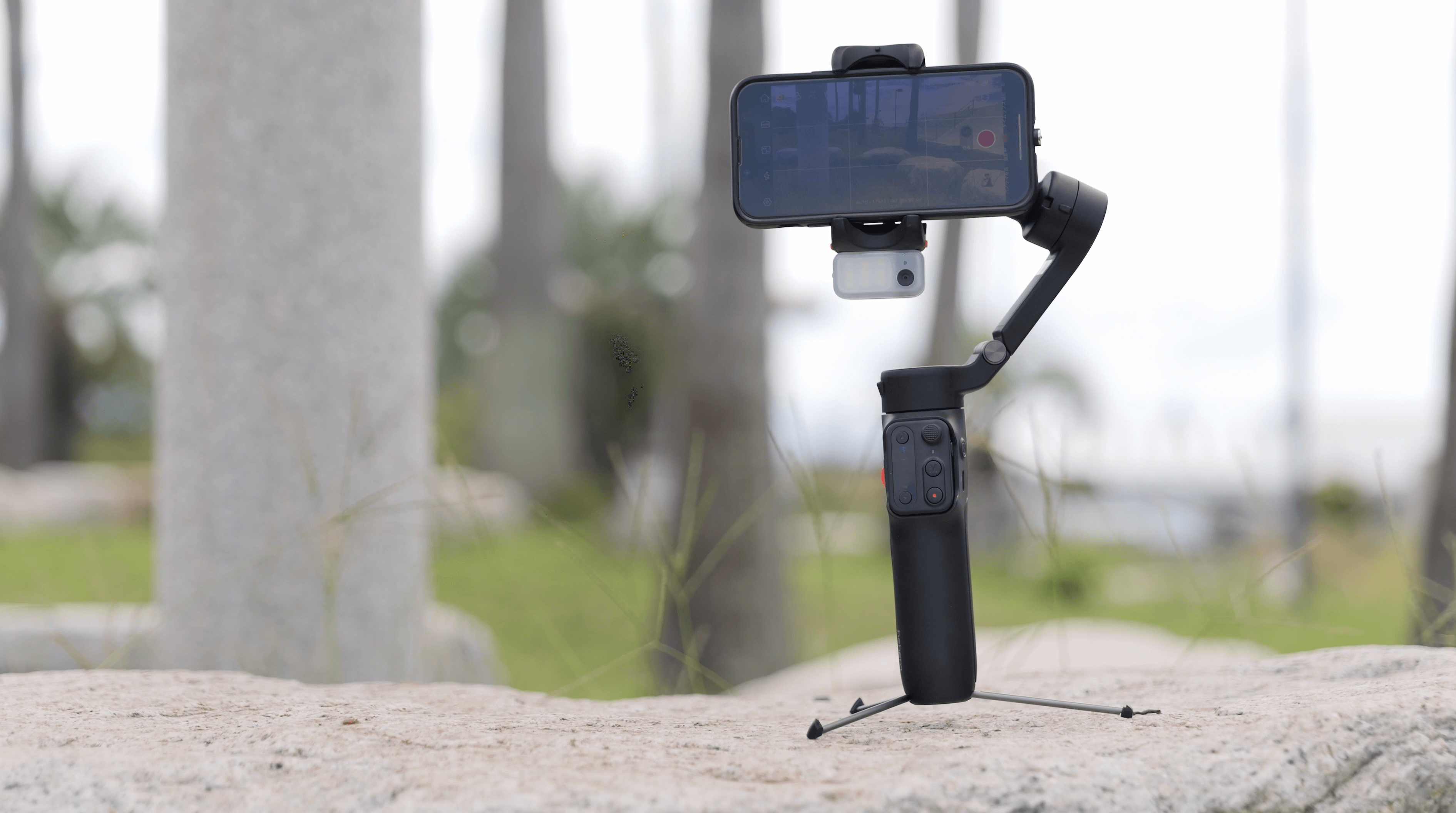 全部入りのスマホジンバルが出た！｜Hohem iSteady V3｜ギアログ Gear Log